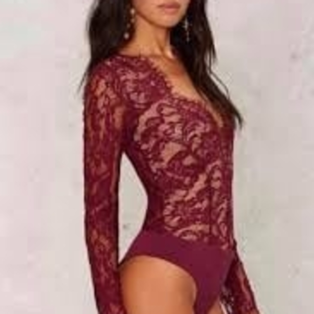 Makers Of Dreams Nude Illusion Lace Plunge Bodysuit